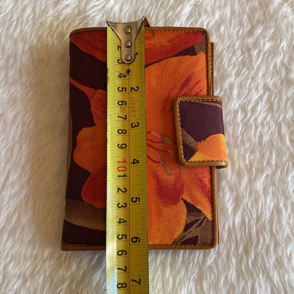 NWOT EXPRESS Tropical 🌴 Floral Wallet w/ lots of compartments! - Picture 10 of 12